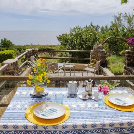Casa Sulla Spiaggia Beach Steps To Beach Appartement Cala Gonone